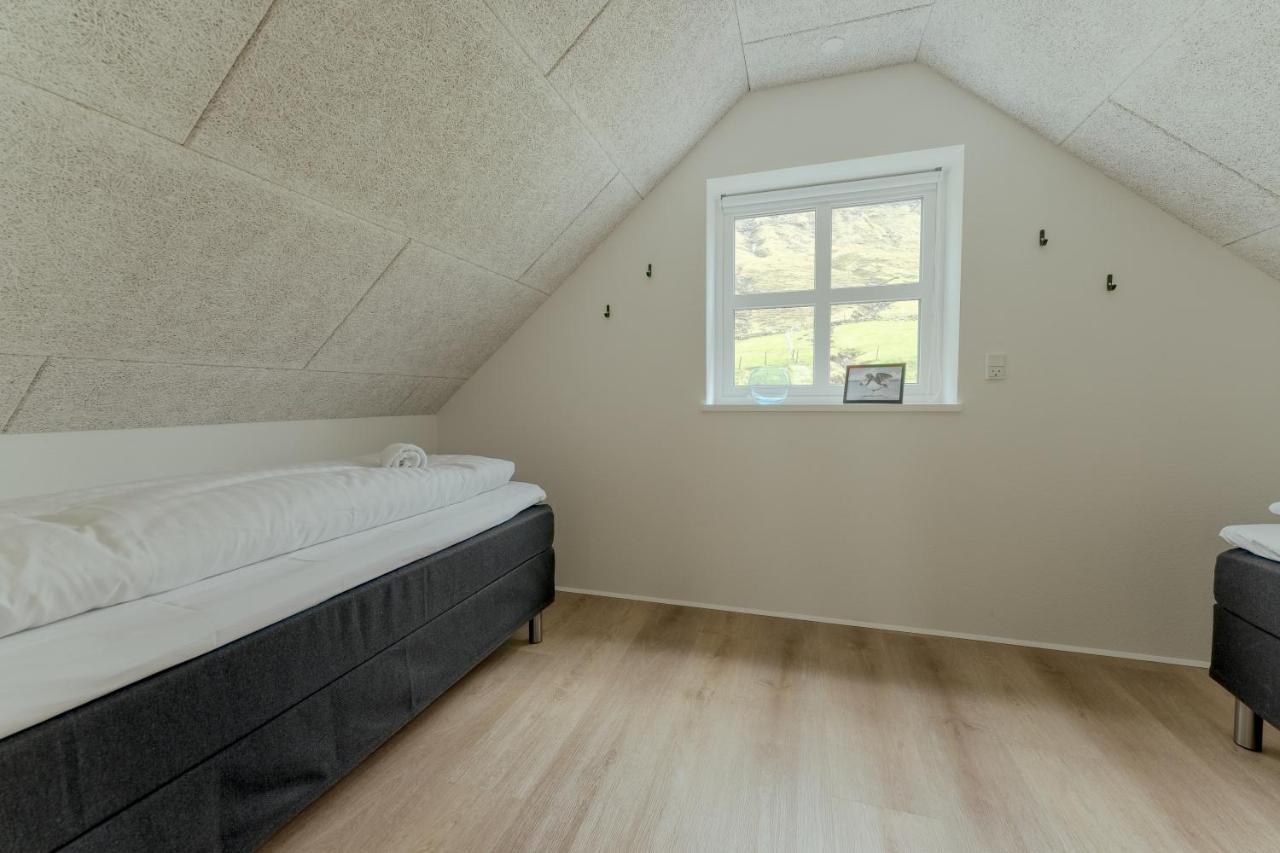 Dahlastova / Stunning Boathouse / Bay View / 3Br Hvalvik 外观 照片